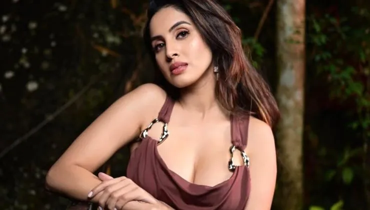priyanka kholgade age